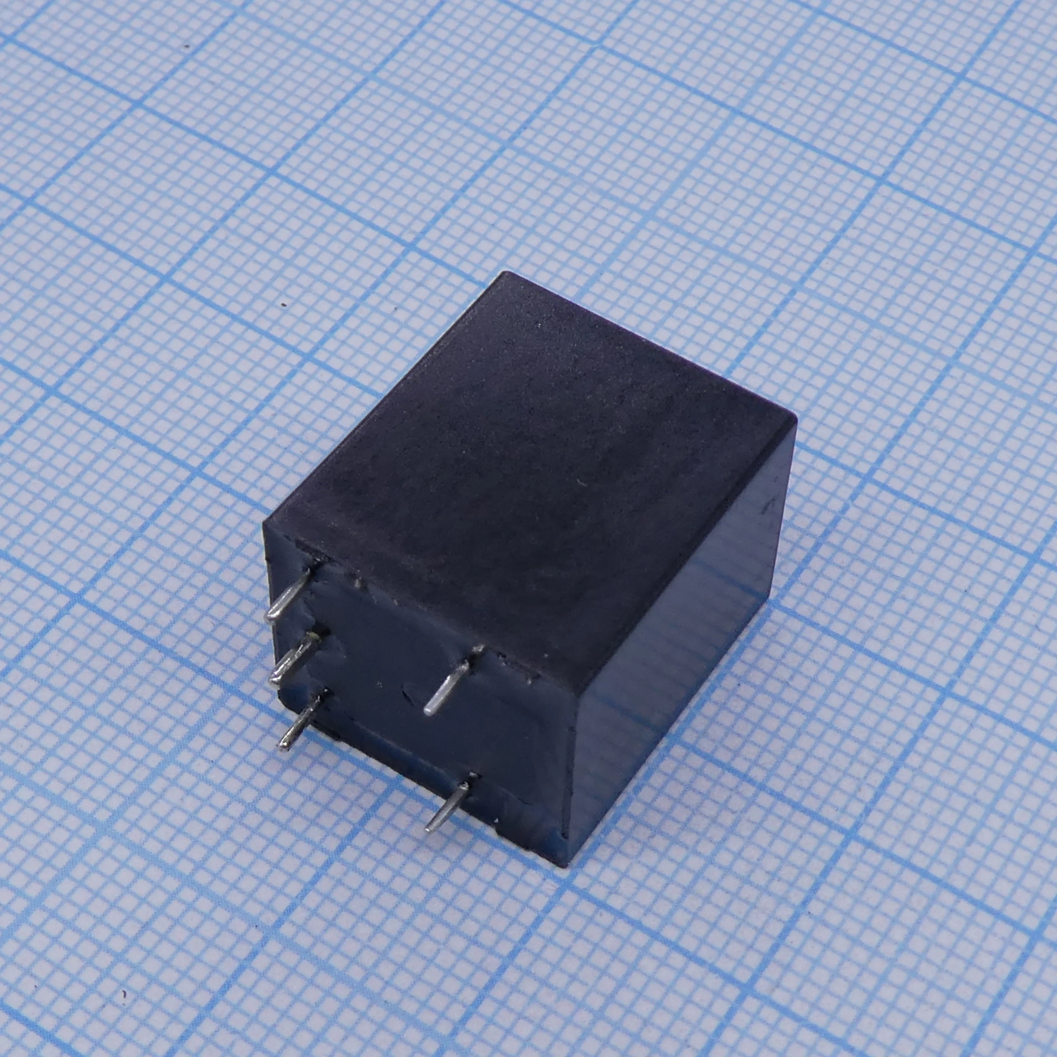 4117-U-Z-10-12VDC-1.0 - Сверхминиатюрное мощное силовое реле одна контактная группа-два направления с нейтральной регулировкой 10А катушка 12В 1Вт