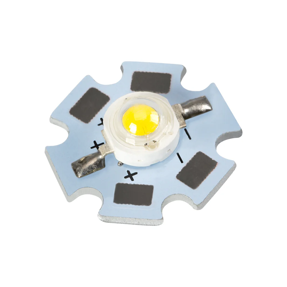 Мощный светодиод ARPL-Star-3W-BCX45HB White 020664 - Мощный светодиод на плате типа STAR, d=20 мм, h=8 мм. Чип Bridgelux 45 mil серия High BIN, прозрачная линза. Цвет свечения белый (6000-6500 К). Угол излучения 120-140°.  Световой поток 150-170 лм при If