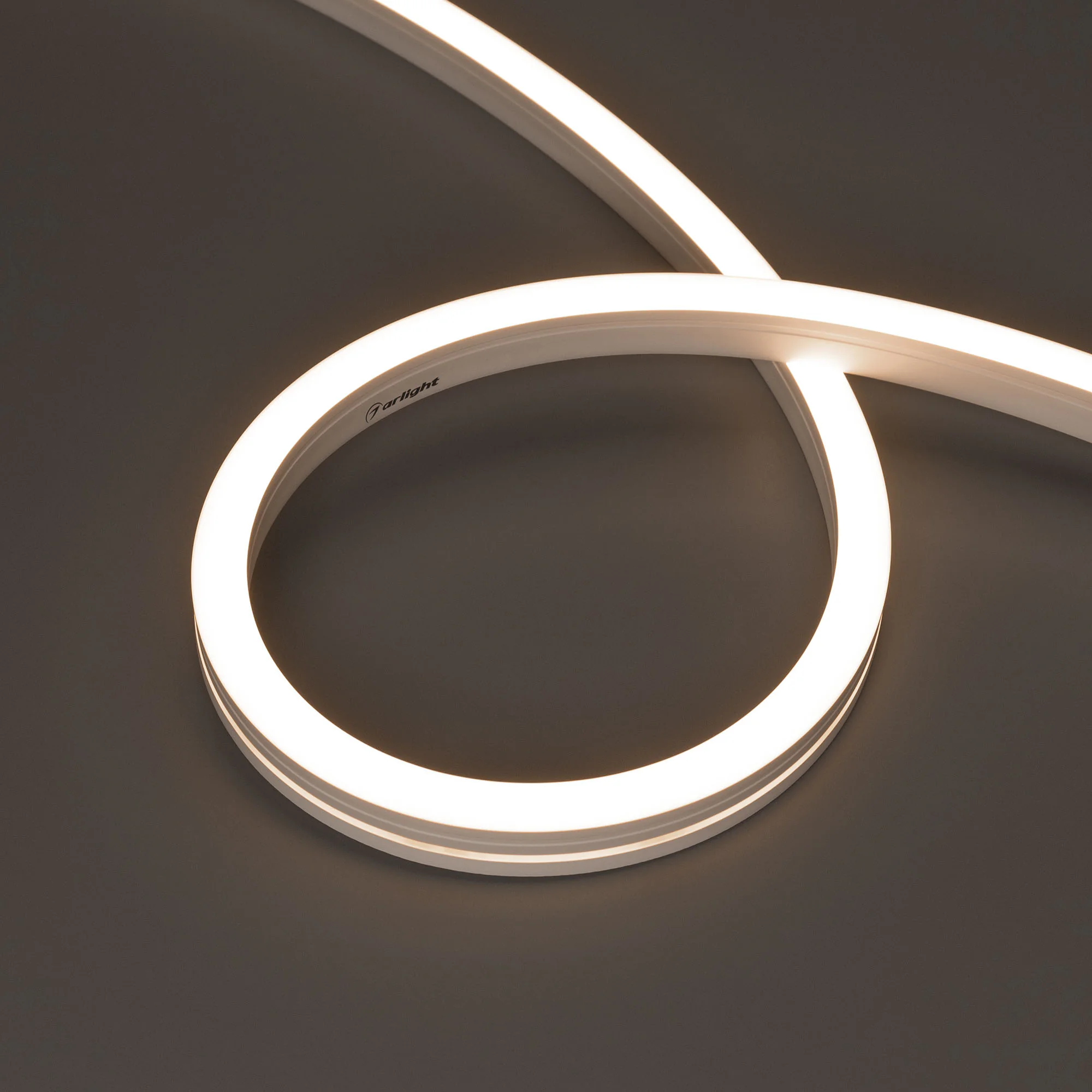 Лента герметичная MOONLIGHT-SIDE-A140-12x17mm 24V Warm3500 (9.6 W/m, IP67, 5m, wire x2) 042785 - Гибкая герметичная лента (неон серии MOONLIGHT), сечение 12х17 мм. Светодиоды SMD 2835 140 шт/м. Цвет свечения ТЕПЛЫЙ БЕЛЫЙ (3500 К), индекс цветопередачи CRI