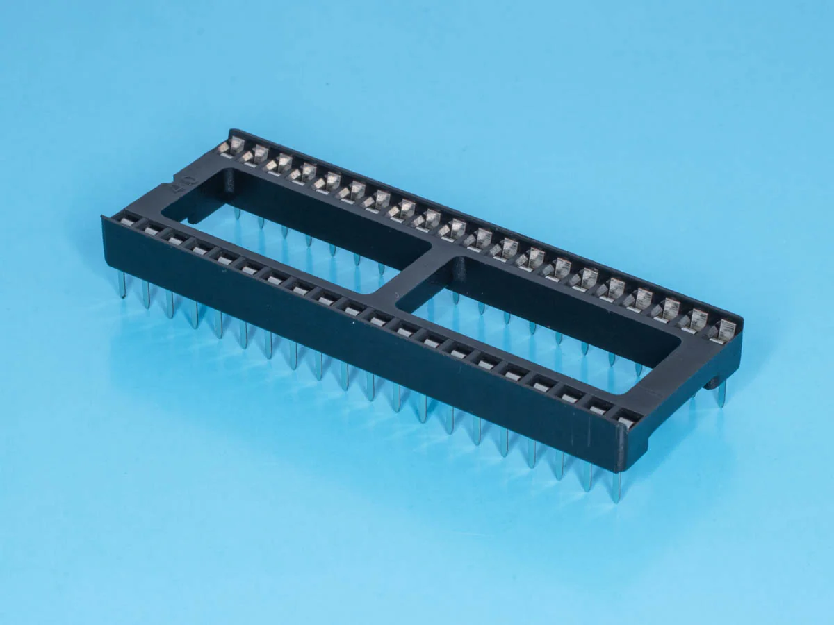 SCL-40 - DIP-панель под микросхему 40pin, шаг 2.54мм, ширина 15.24мм