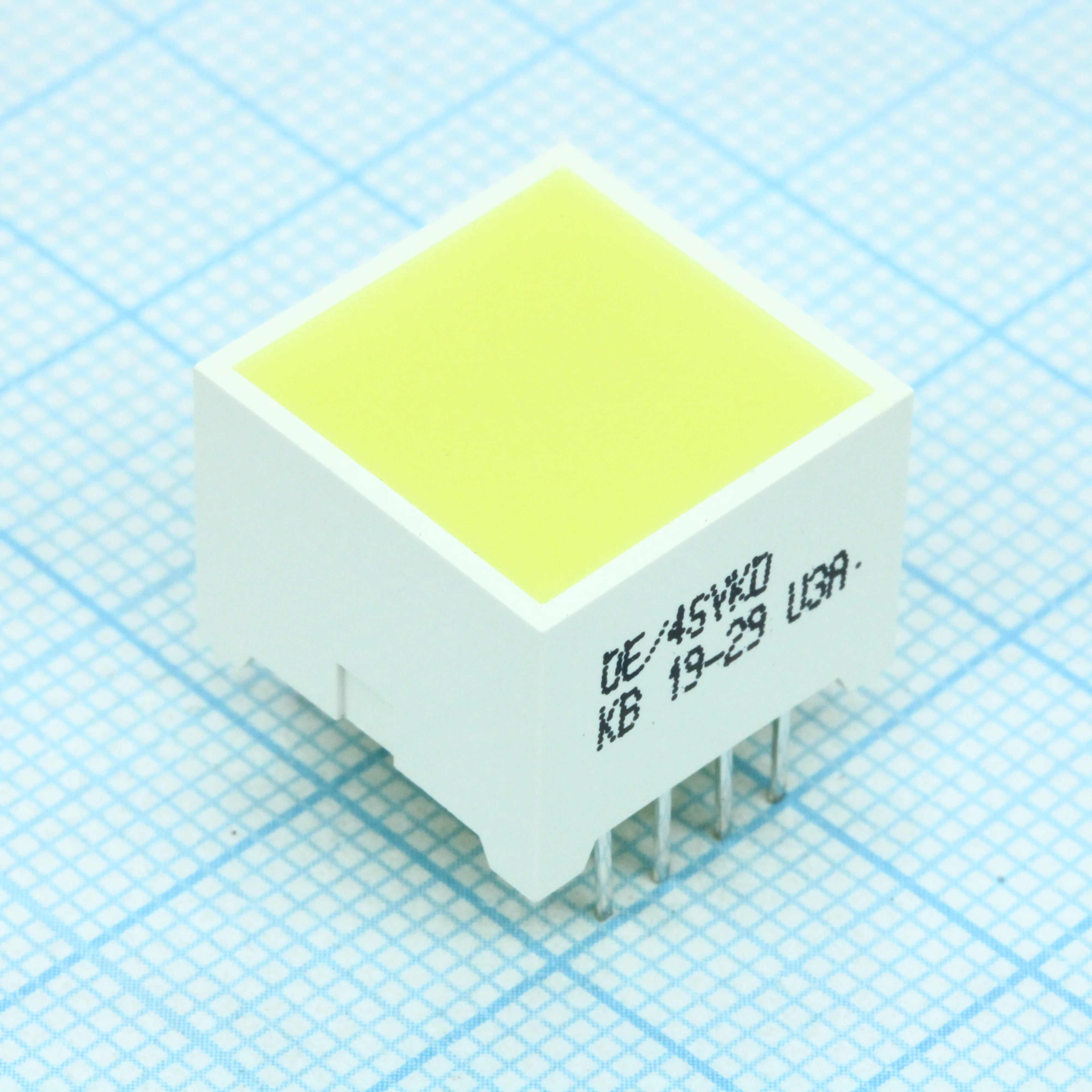 DE/4SYKD - LED модуль/15х15мм/желтый/590нм/120-250мкд