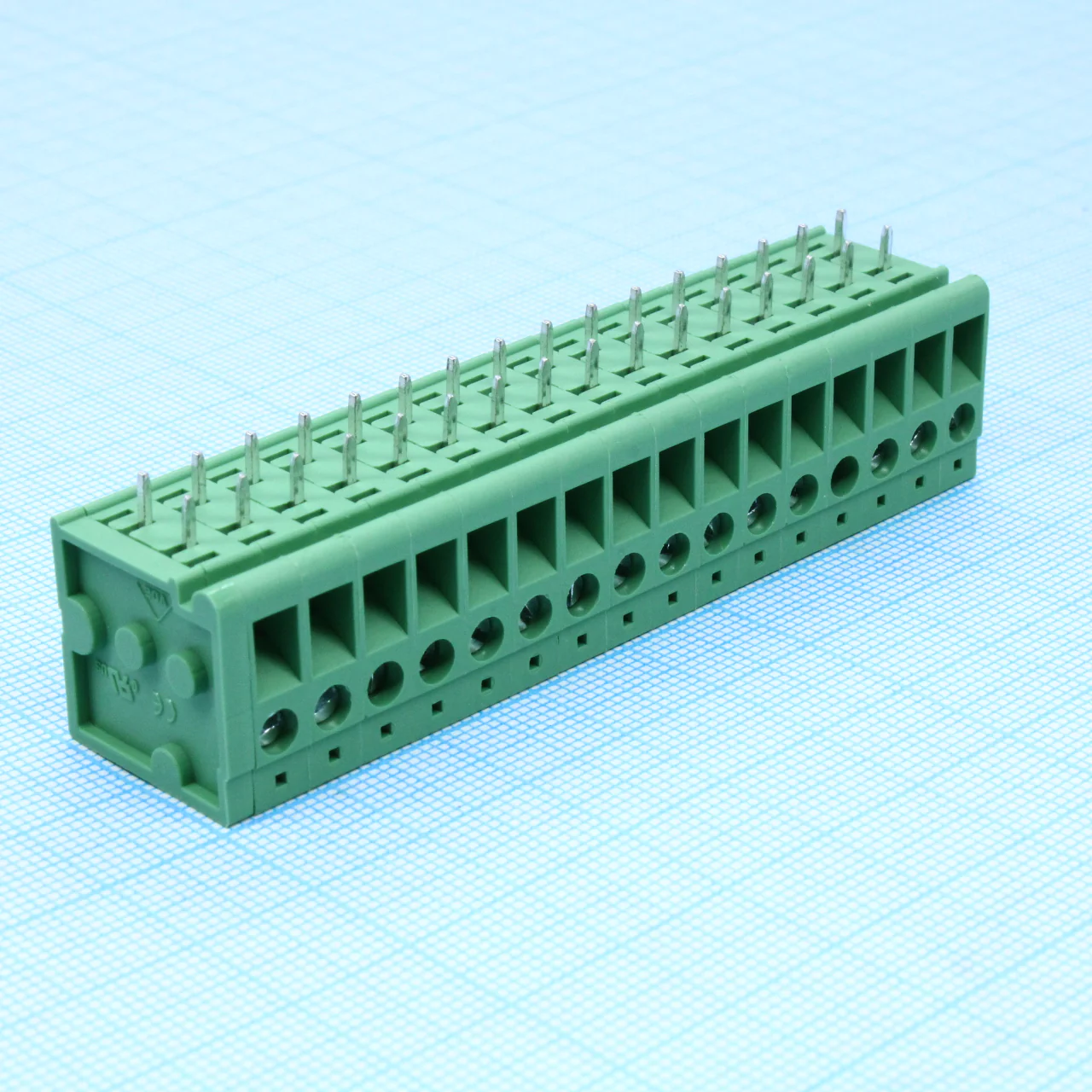 DG105R-5.0-16P-14-00A(H) - Винтовой клеммный блок c рельефной обоймой,16 контактов. Серия DG105R-5.0