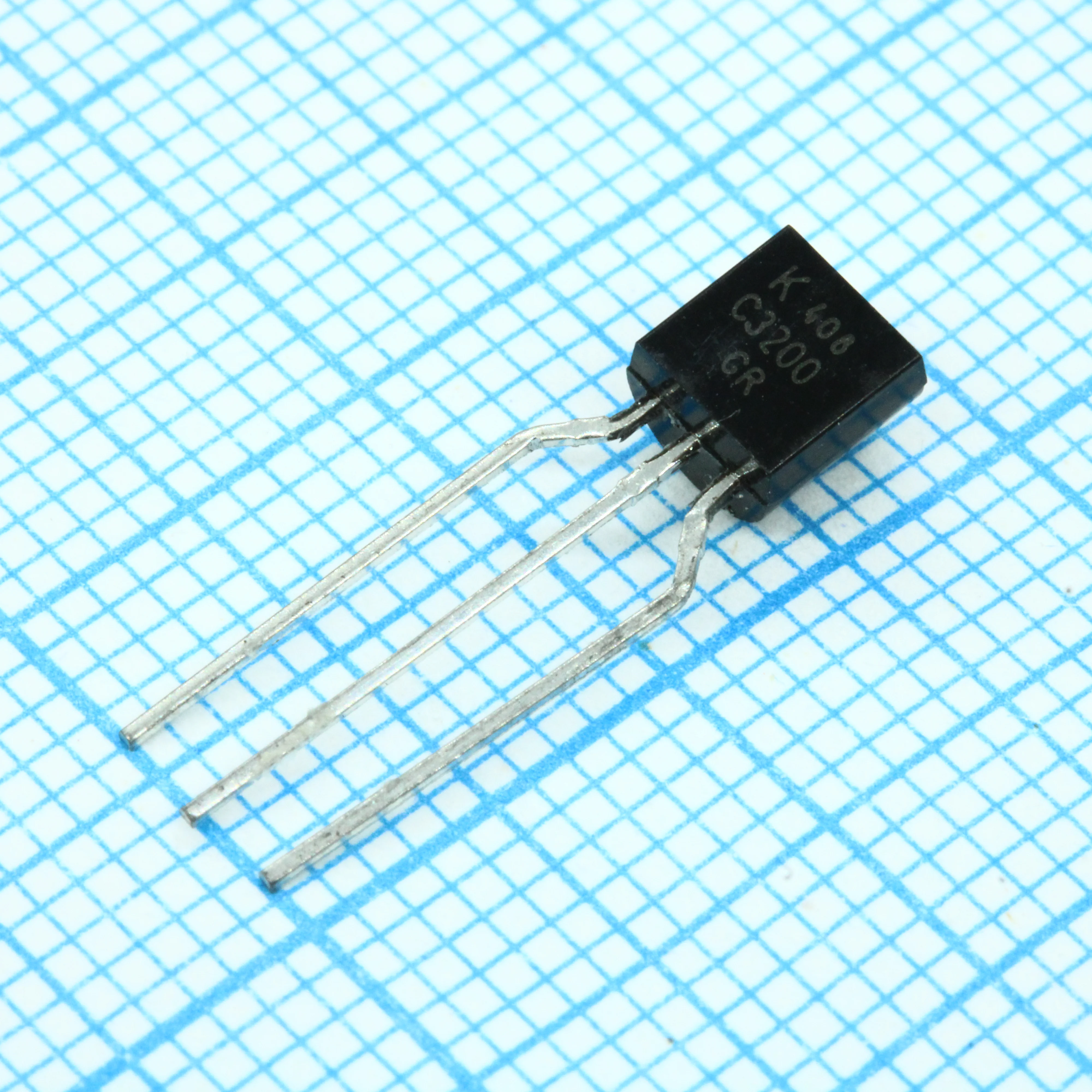 KTC3200GR - Биполярный транзистор, NPN, 120 В, 0.1 А, 625 мВт, (Комплементарная пара KTА1268)
