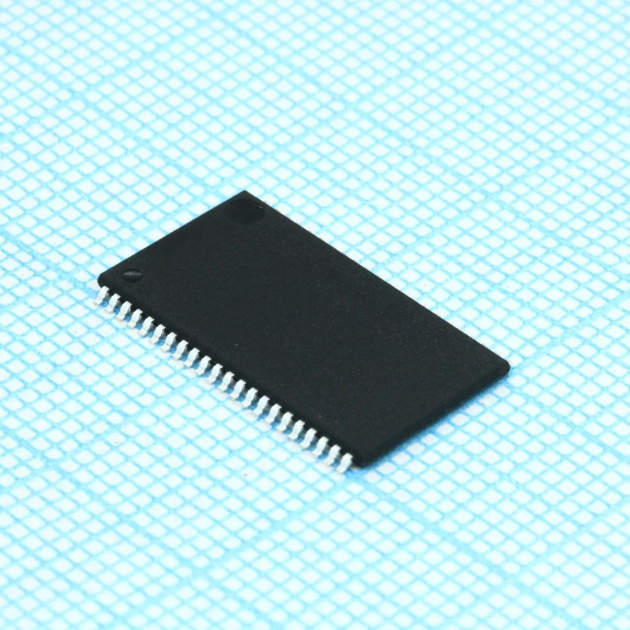 IS61WV25616EDBLL-10TLI - Статическая память 4мБит 10нс 2.5-3.3В