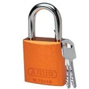 gws814070 - Замки алюминиевые стандартные, алюминиевая дужка, высота дужки – 25 мм, диаметр дужки – 6.5 мм, алюминиевый корпус, размеры корпуса – 40х38х19 мм, цвет – оранжевый, 6 шт/упак