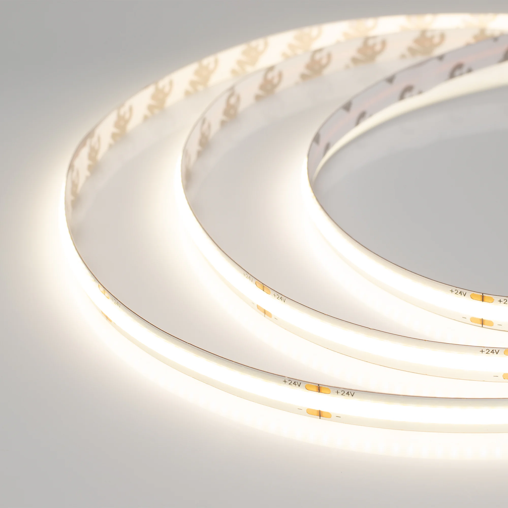 Лента COB-X378-8mm 24V Day4000 (11.5 W/m, IP20, CSP, 5m) 031884(2) - Лента COB сплошной засветки без видимых светодиодов. Светодиоды CSP, 378 шт/м (1890 шт на 5 м), белая плата, ширина 8 мм, скотч 3M. Цвет ДНЕВНОЙ 4000 K, цветопередача CRI>90, угол 170°. 