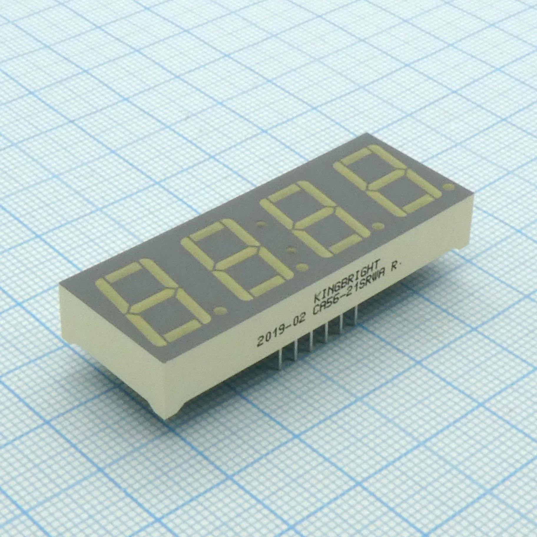 CA56-21SRWA - 4-х разрядный индикатор 14,22мм/красный/640нм/12-45мкд