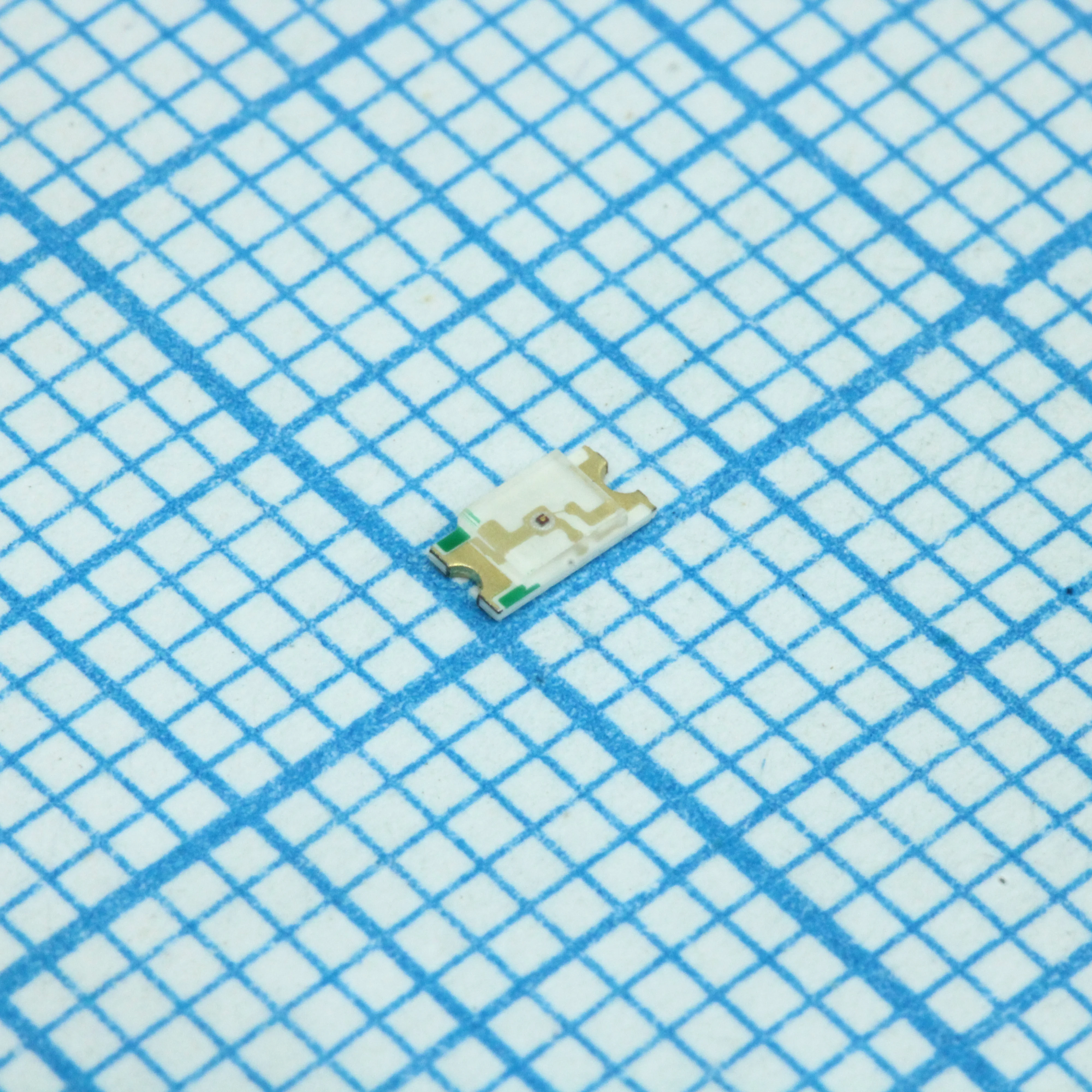 HL-PC-3216S52FC-L - Светодиод smd 3,2х1,6мм/красный/620нм/120мкд/1.7-2.5v, If=10mA/прозрачный/130°