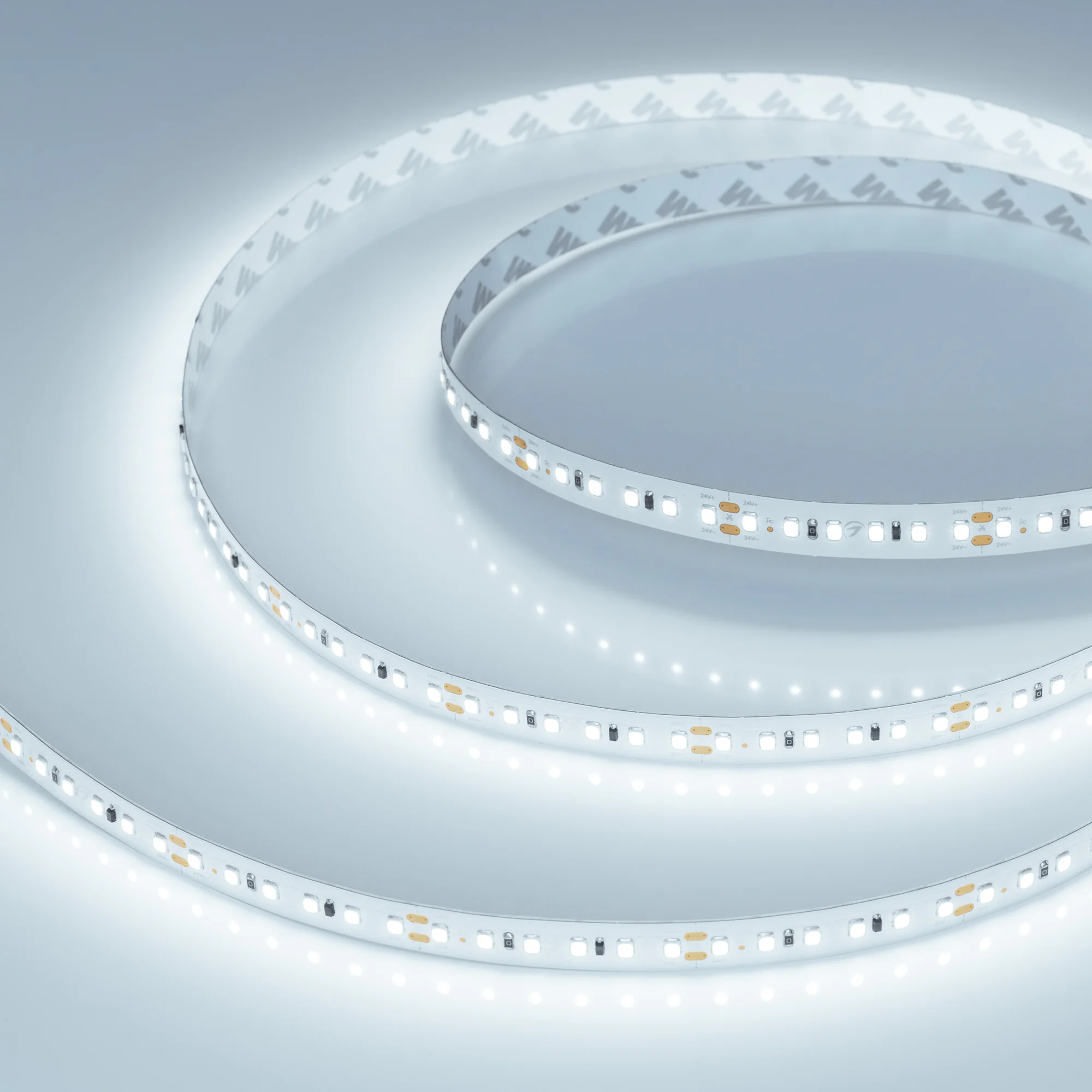 Лента IC-A120-12mm 24V Cool 8K (9.6 W/m, IP20, 2835, 20m) 028628(2) - Стабилизированная лента, светодиоды smd 2835, 120шт/м (2400шт на 20м), белая плата 12мм, скотч 3М. Цвет ХОЛОДНЫЙ 8000K. Питание 24V, мощность 9.6 Вт/м (192 Вт на 20м), угол 120°, цветоп