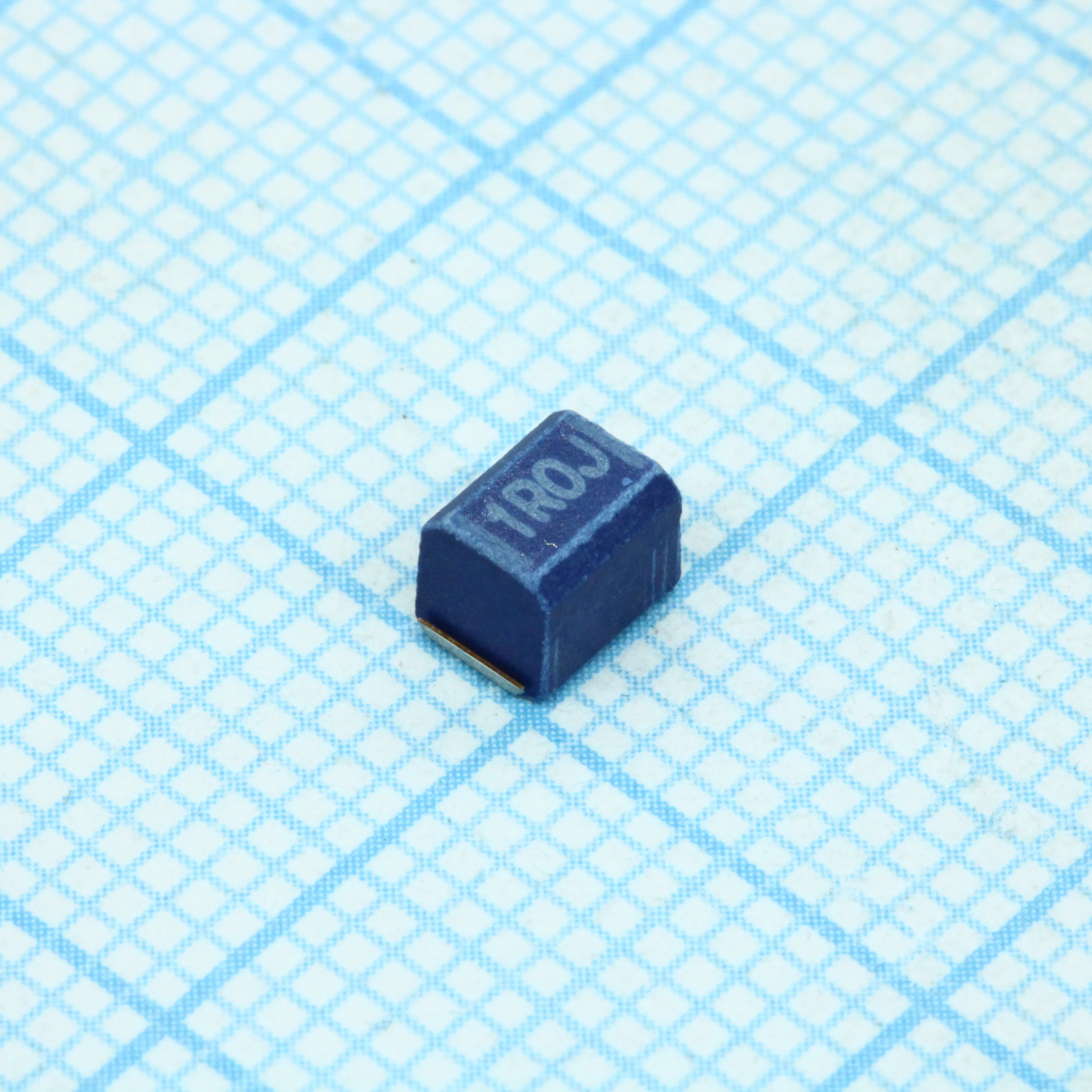 NL453232T-1R0J-PF - 1µH 450mA ±5% катушки постоянной индуктивности SMD 1812 inch Wound Ferrite Unshielded // блистерная лента