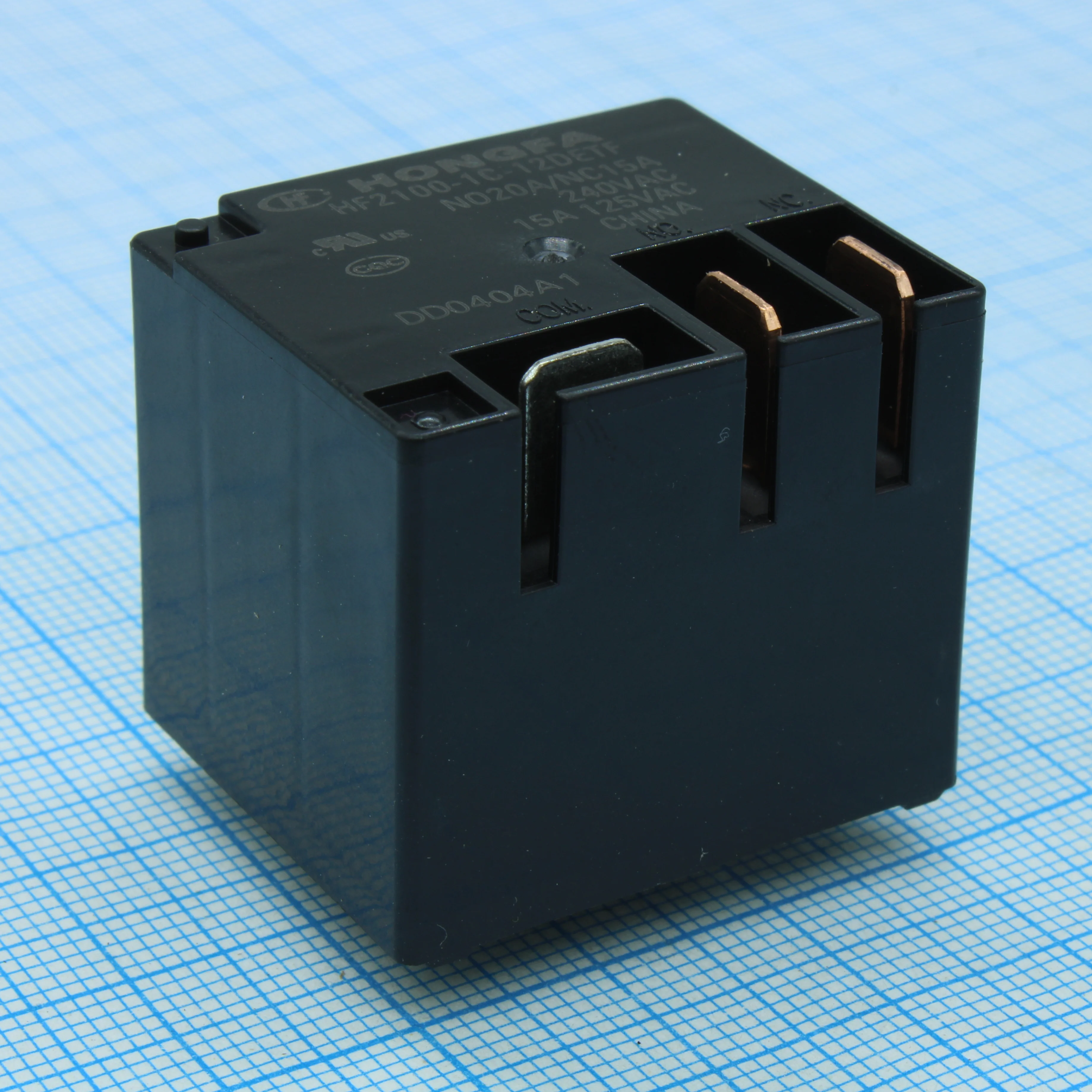 HF2100-1C-12DETF - Реле силовое, 12VDC, 40A, 1переключение