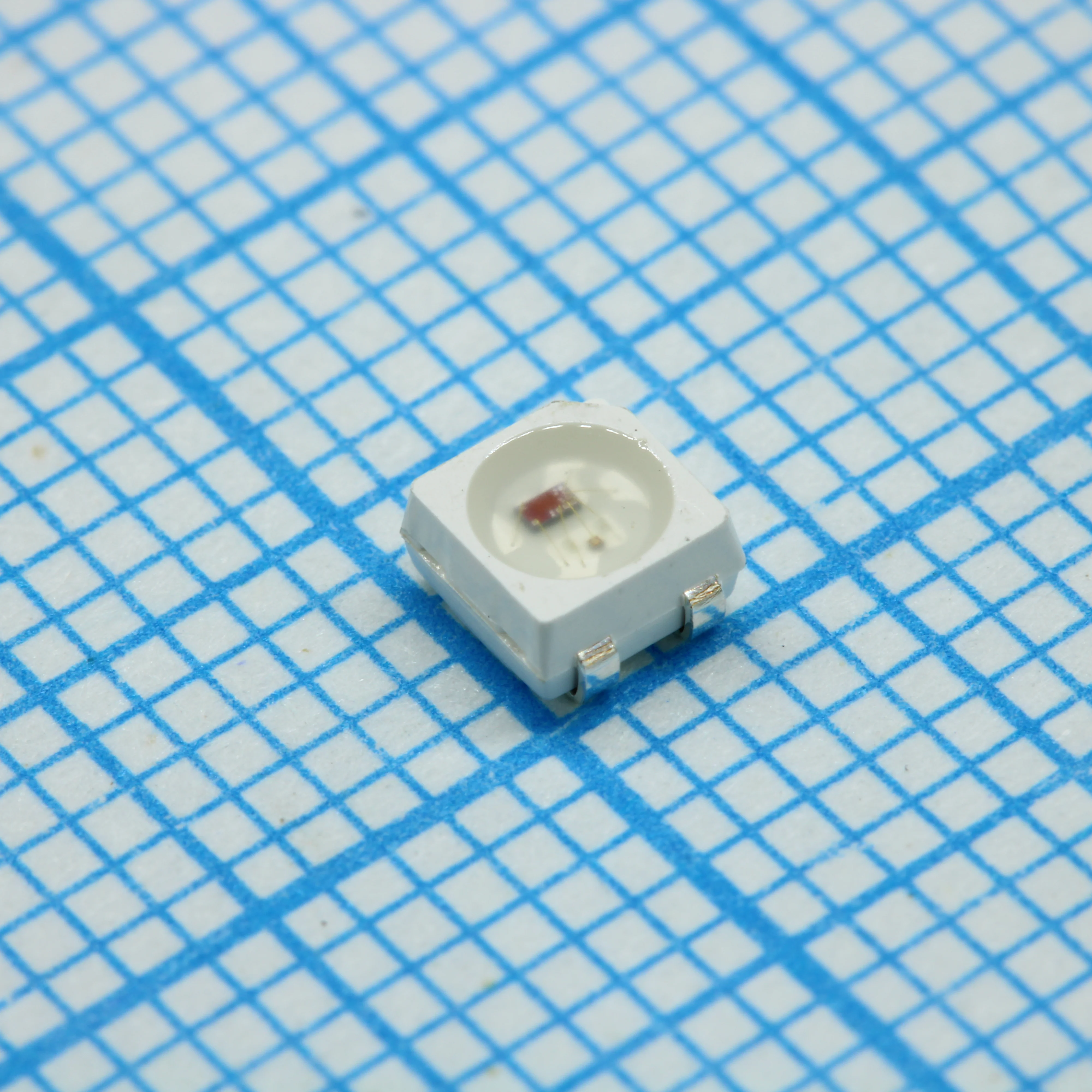 WS2812B-Mini-V3/W - Светодиод SMD 3535 RGB с пиксельной адресацией