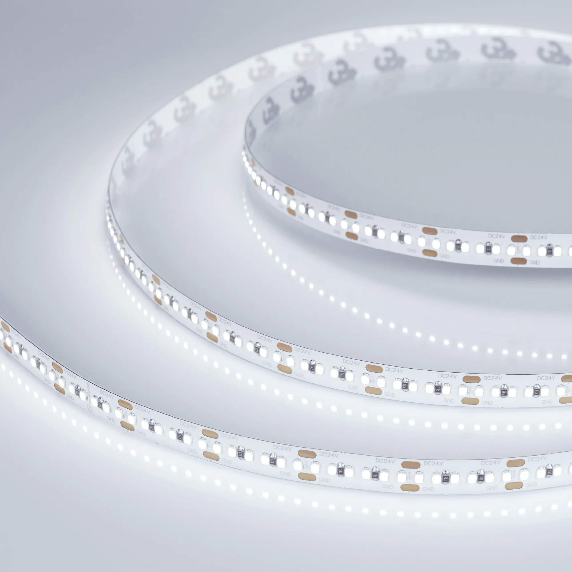 Лента MICROLED-M300-8mm 24V White6000 (8 W/m, IP20, 2216, 5m) 023556(2) - Светодиодная лента MICROLED-M300, открытая. Светодиоды 2216, 300 шт/м (1500 шт на 5 м), белая плата, ширина 8 мм, скотч 3M. Цвет БЕЛЫЙ 6000 K, цветопередача CRI>90, угол 120°. Питан