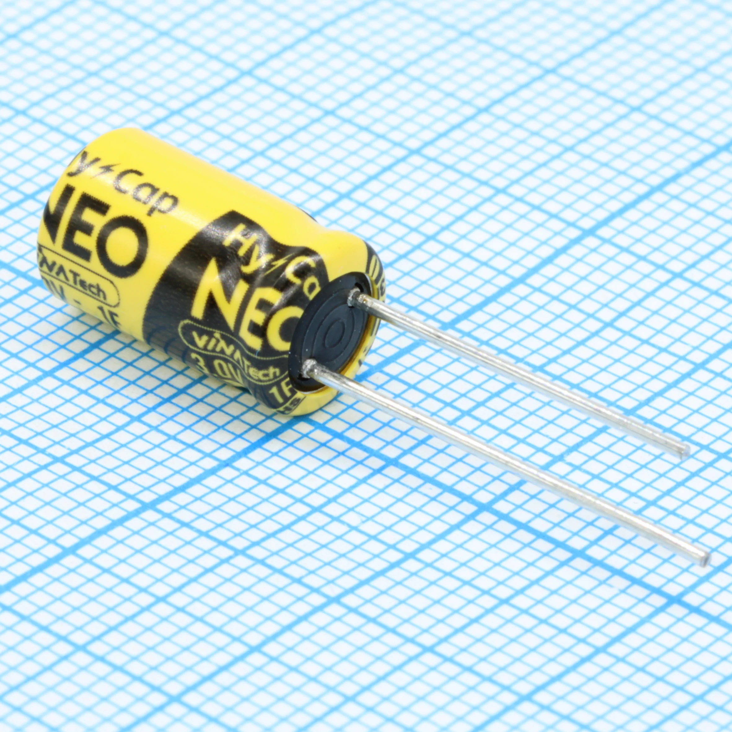WEC3R0105QG - Ионистор цилиндрический 1 Ф 3 В (ТНТ)