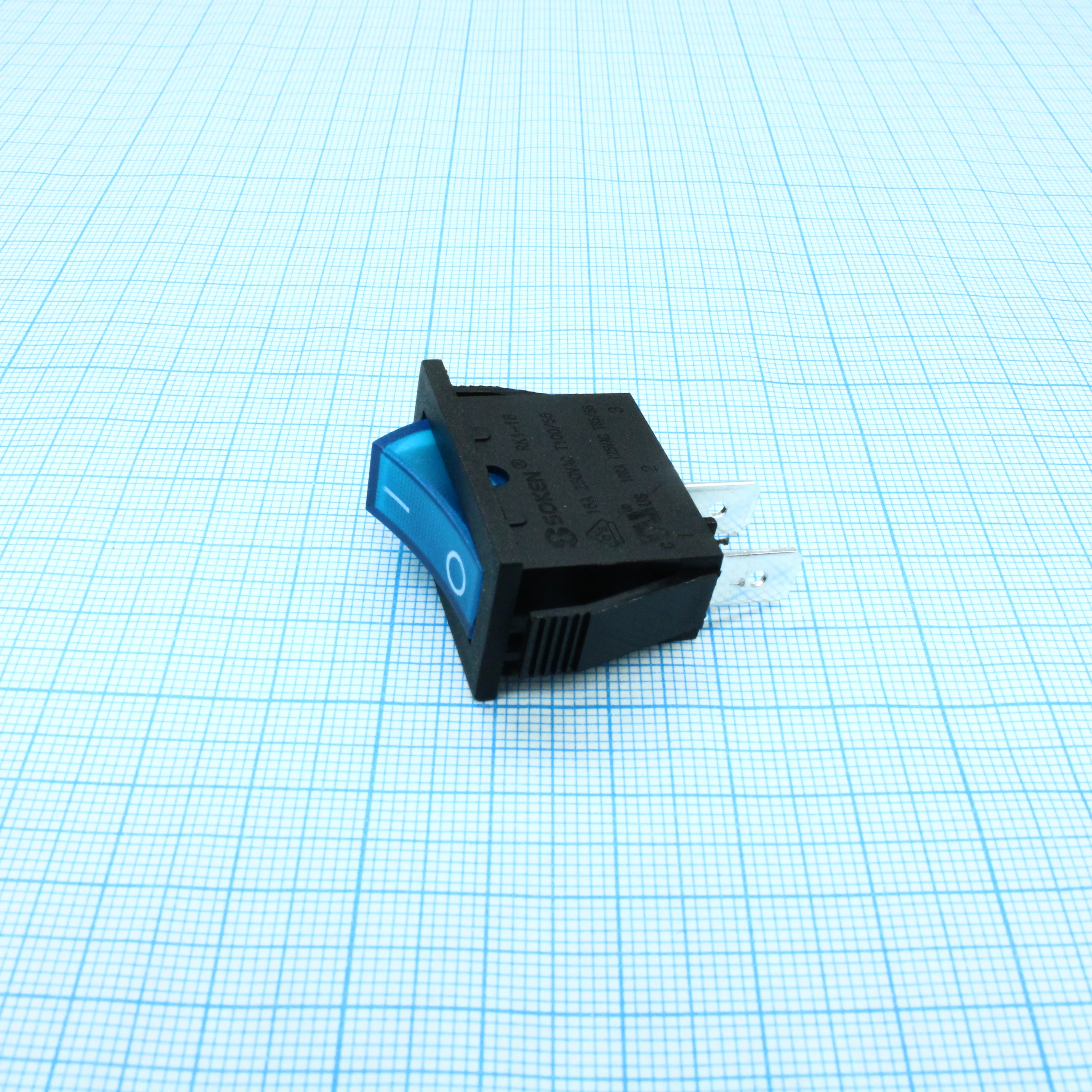 RK1-16 1X1 B/BL"0-" - Выключатель клавишный ON-OFF без подсветки цвет корпуса (черный) цвет кнопки (синий)