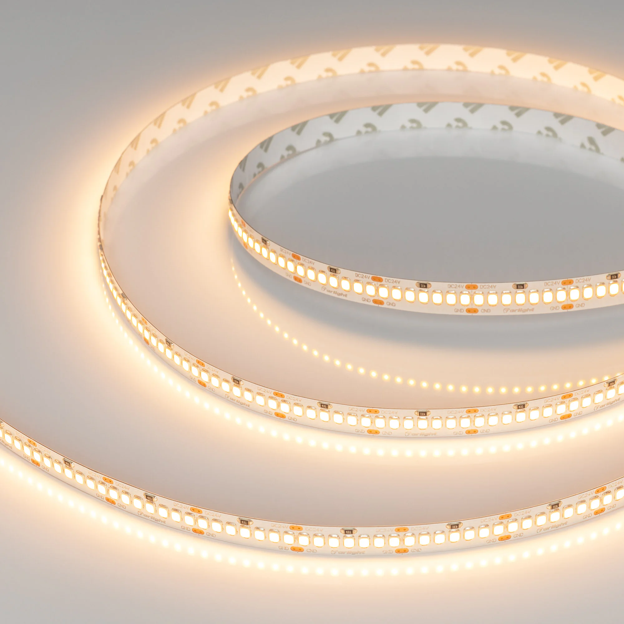 Лента UL-A252-10mm 24V Warm2700 (11 W/m, IP20, 5m) 042320 - Светодиодная лента UL-A252, открытая. Светодиоды 2835, 252 шт/м (1260 шт на 5 м), белая плата, ширина 10 мм, скотч 3M. Цвет ТЁПЛЫЙ 2700 K, цветопередача CRI>90, угол 120°. Питание 24V, мощность 1