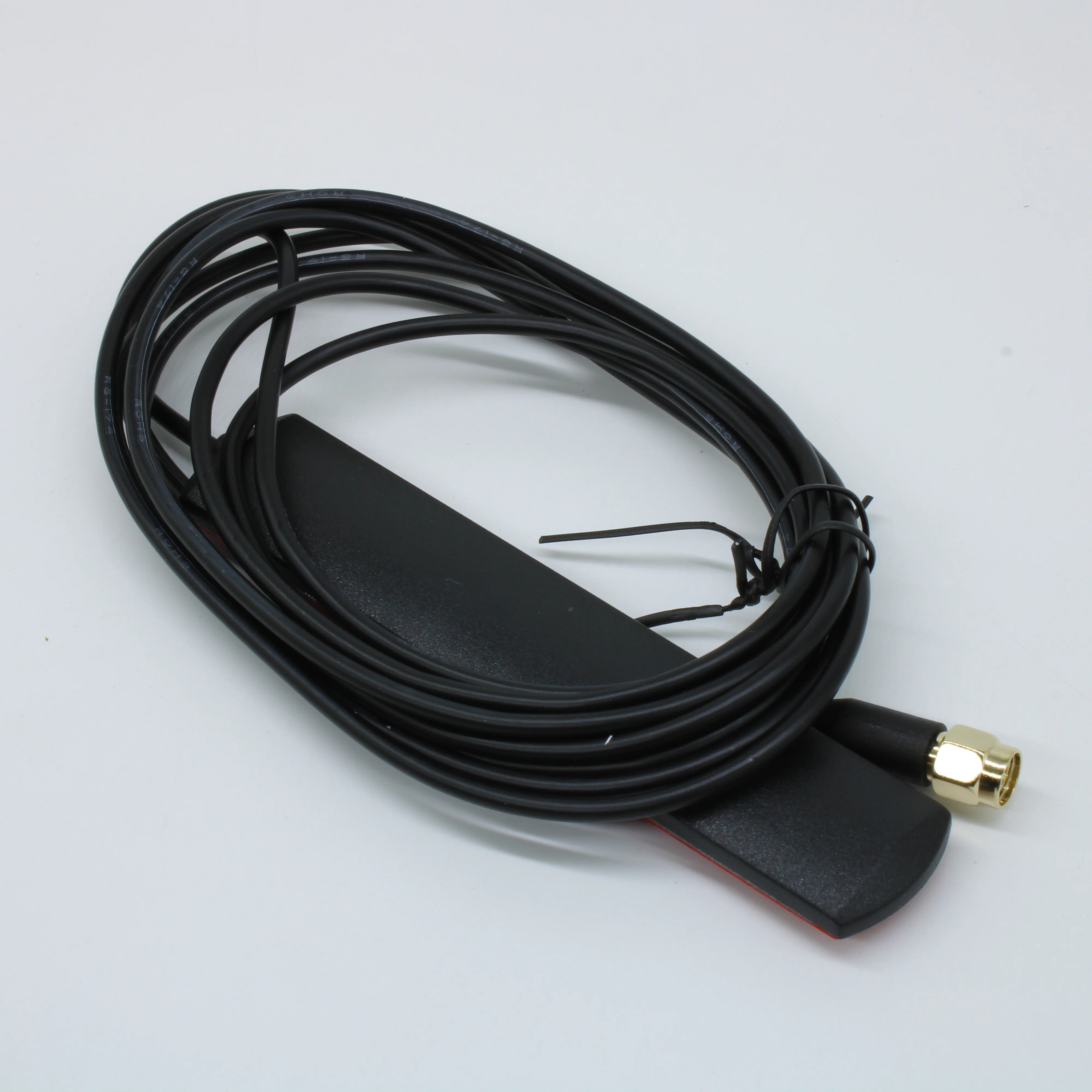 YNX-4G-TP-2.5M - Крепление на скотч, размер 115х21мм, кабель RG-174 длина - 2.5м, разъем SMA