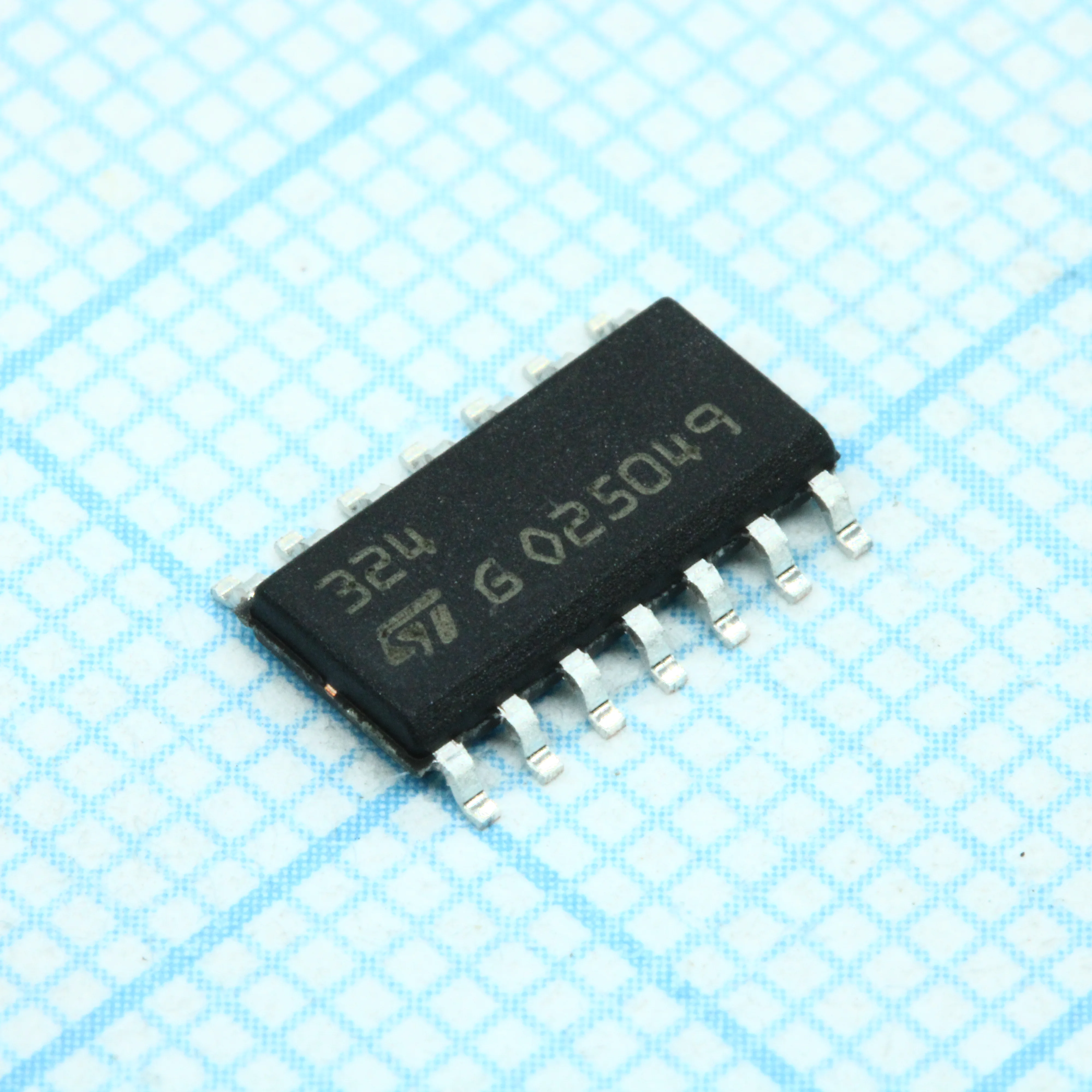 LM324DT - Операционный усилитель, 1.3 МГц