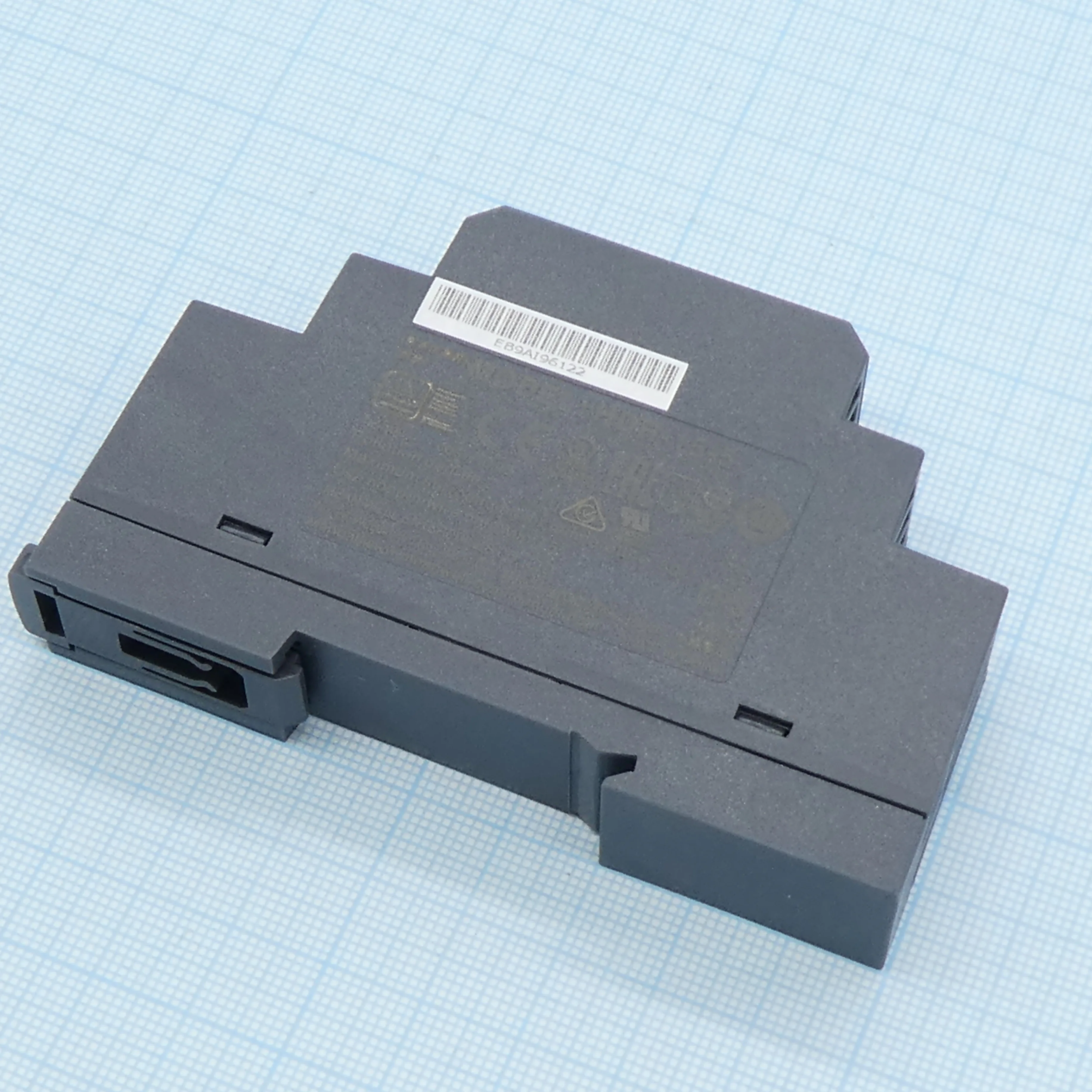 HDR-15-5 - AC-DC, 12Вт, вход 85...264 В AC 47...63Гц/120...370В DC, выход 5В/2.4А, изоляция 3000В AC, в кожухе на DIN-рейку, 17.5х90х54.5мм, -30...+70°С