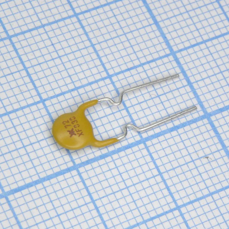 RXEF030 - Самовосстанавливающийся предохранитель PTC 0.3A(hold) 0.6A(trip) 72V 40A 0.49W 3s 0.88Ohm, радиальные выводы, 7.4 X 3 X 12.7mm, россыпью