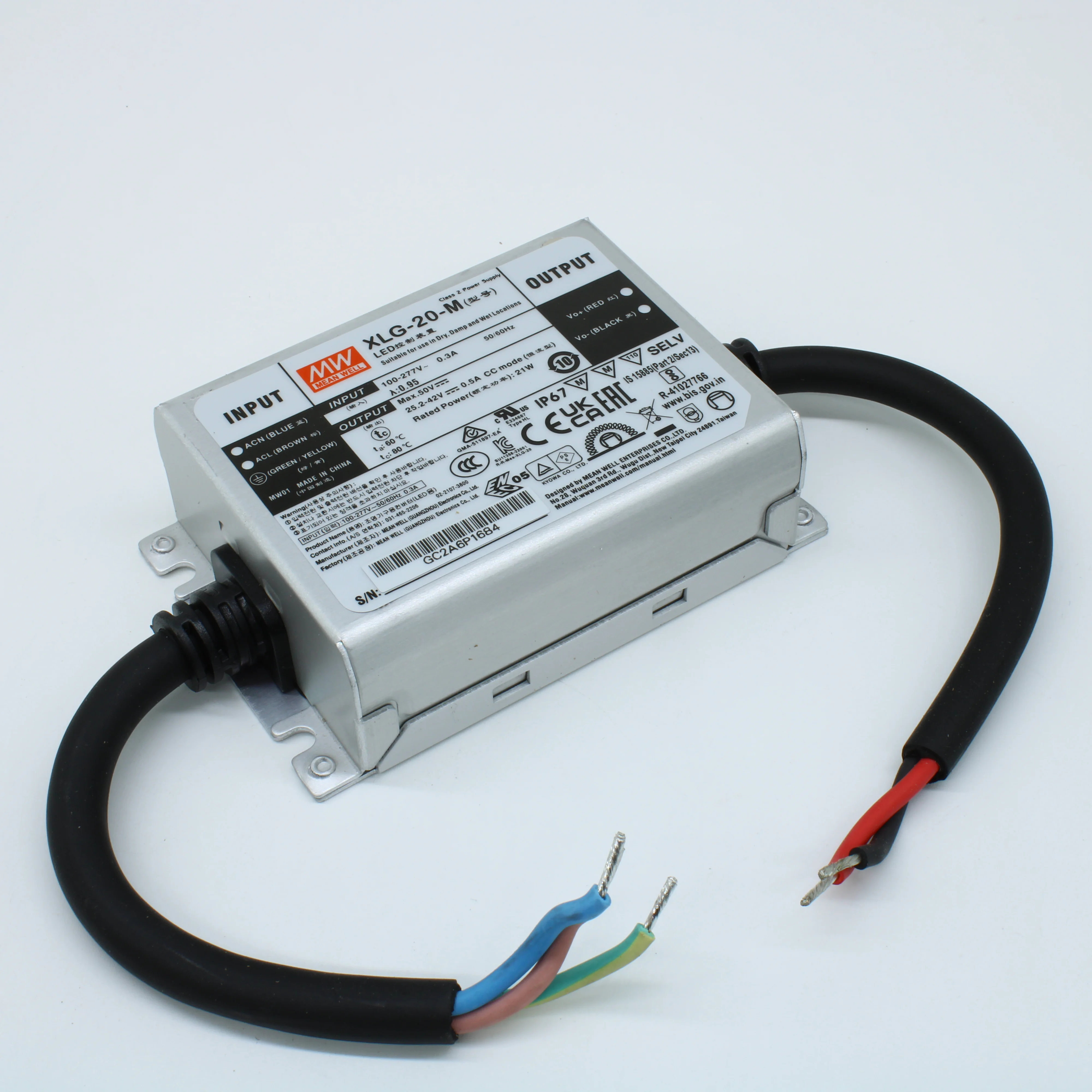 XLG-20-M - AC-DC, 21Вт, стабилизатор тока, IP67, вход 90…305В AC, 47…63Гц, ККМ, выход 500мА/25.2…42В, изоляция 3750В AC, в кожухе 95х63х30мм, -40…+80°С (корпус)