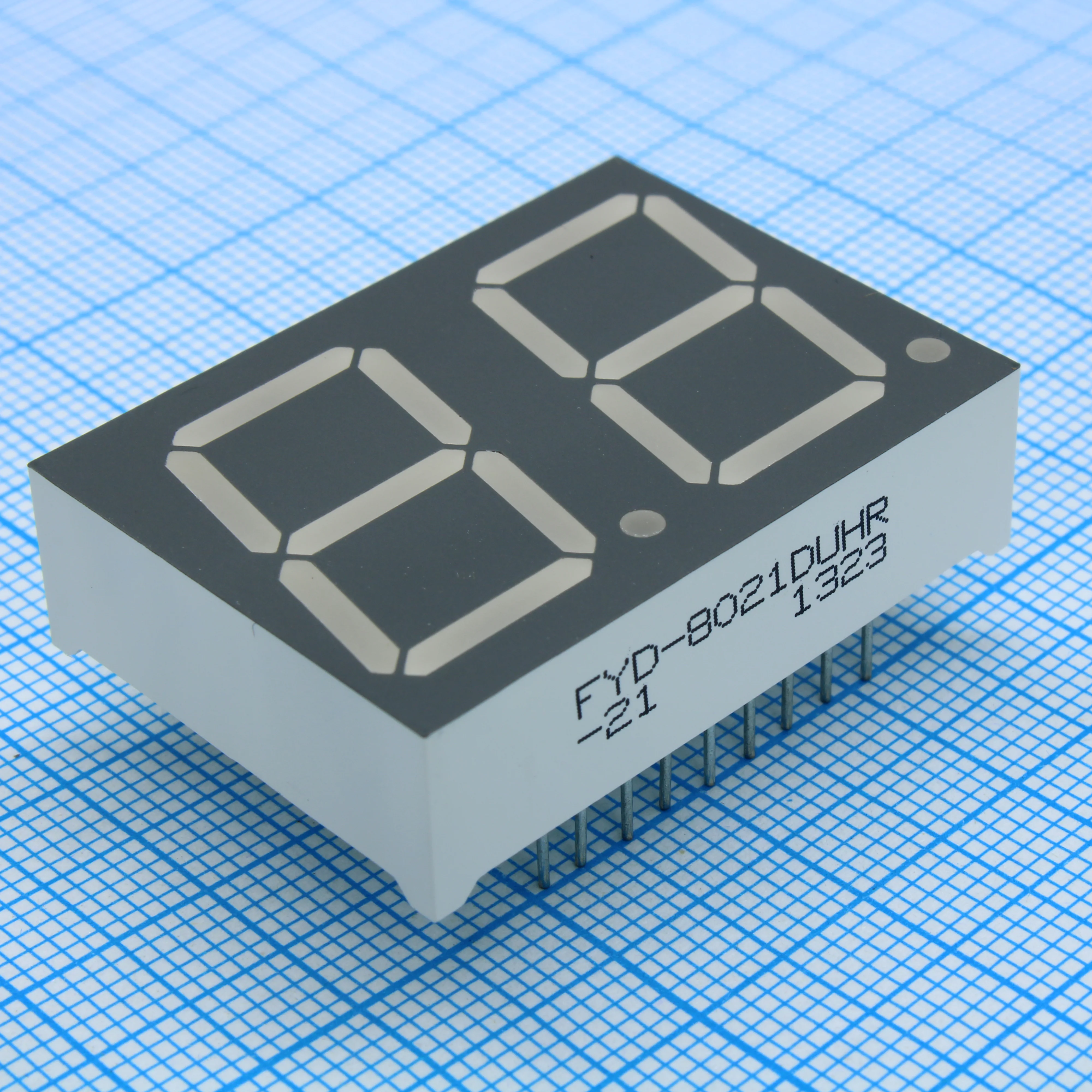 FYD-8021DUHR-21 - 2-х разрядный индикатор 20,3мм/красный/640нм/30-60мкд/ОА