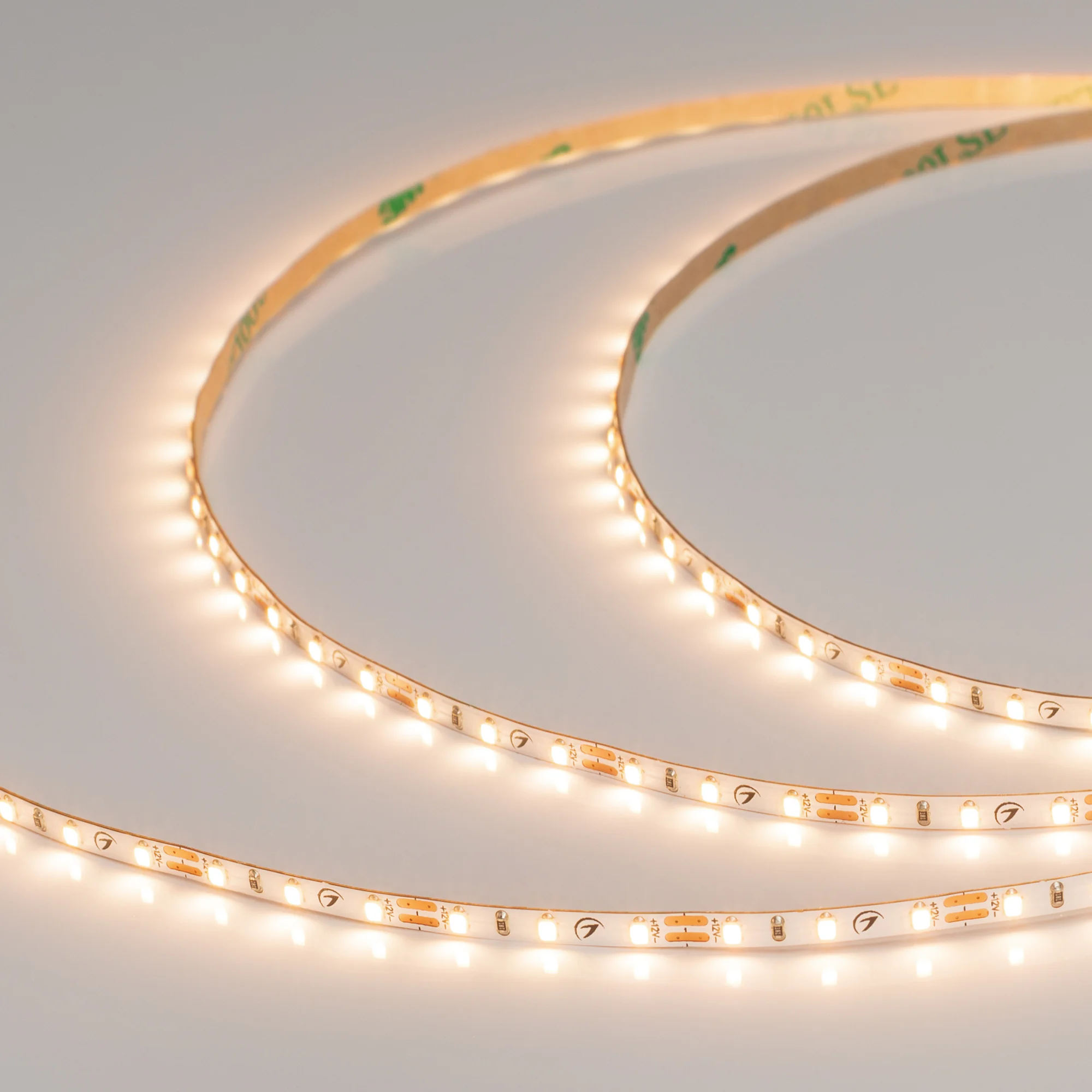 Лента MICROLED-M120-3.5mm 12V Warm3000 (8.3 W/m, IP20, 2216, 3m) 033119 - Гибкая узкая лента MICROLED, светодиоды smd 2216, 120 шт/м (360 шт. на 3 м), белая плата 3.5 мм, скотч 3М. Цвет ТЕПЛЫЙ 3000K. Питание 12V, мощность 8.3 Вт/м (24.9 Вт на 3 м), угол 1